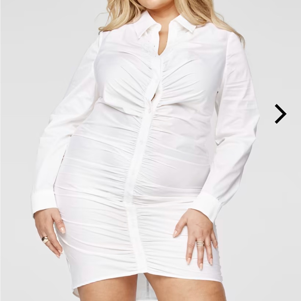 NWT Fashion to Figure White Button down dress